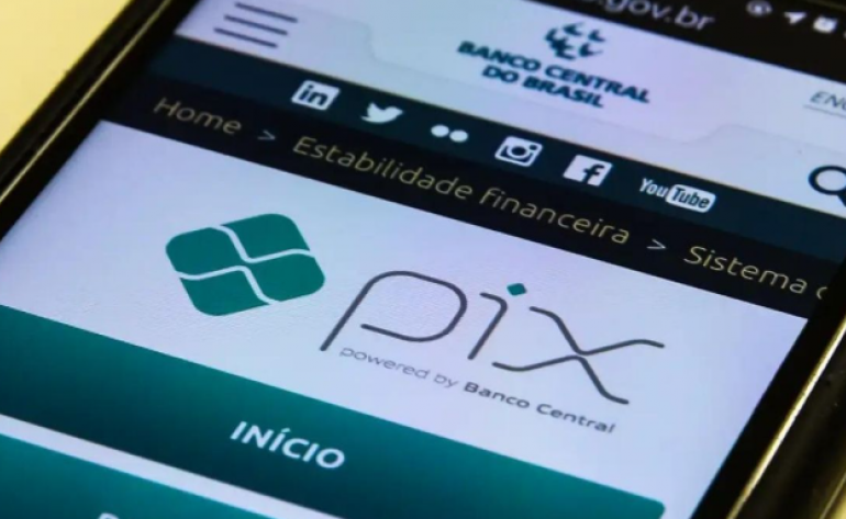 Mercado Pago passa a ofertar pagamentos com Pix para brasileiros na Argentina