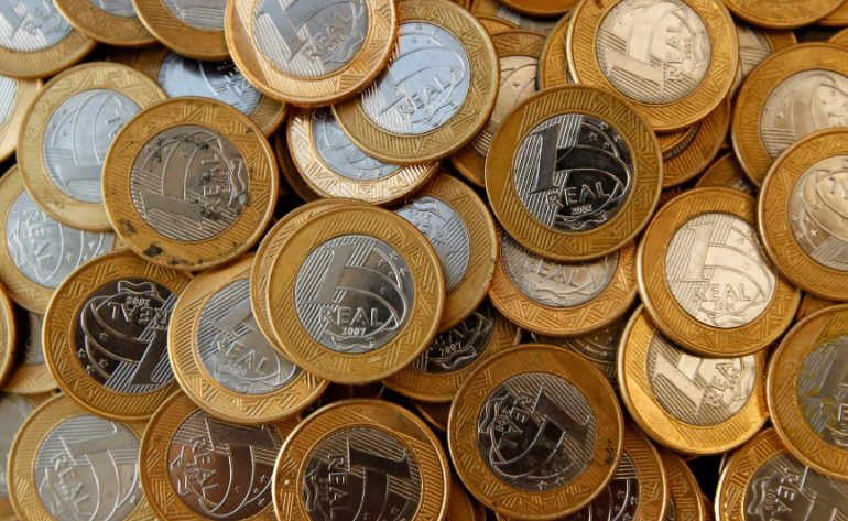 Mercado reduz projeções para déficit primário e dívida pública, mostra Fazenda