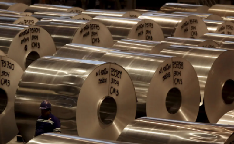 Produção industrial no Brasil cai 0,2% em julho