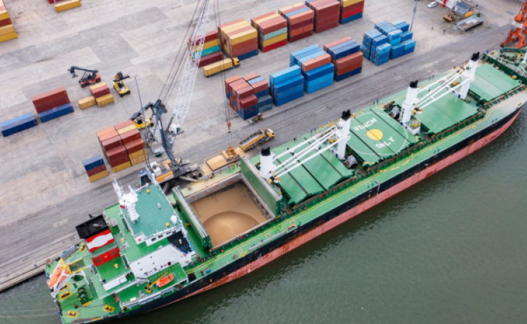 Exportações da China em agosto crescem no ritmo mais lento em seis meses