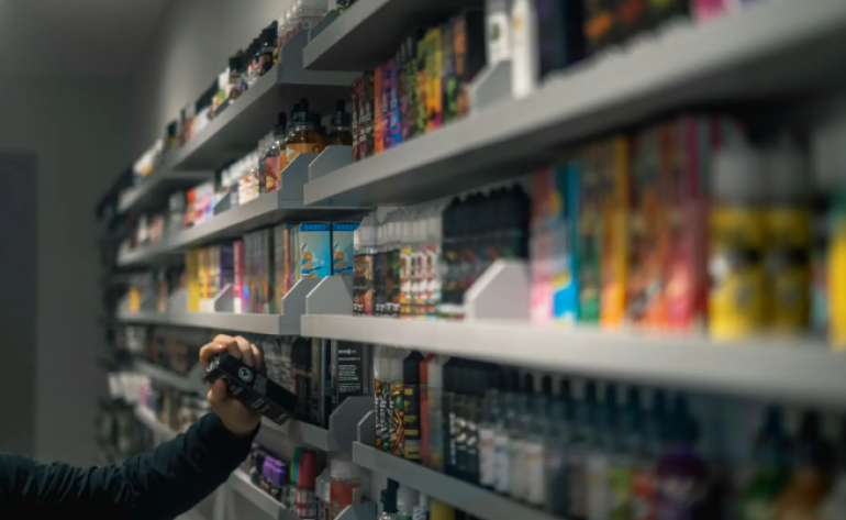 Estudo aponta toxicidade em líquidos de cigarros eletrônicos antes do aquecimento