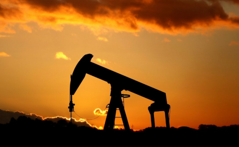 Petróleo cai 7% com possível cessar-fogo entre EUA e Irã