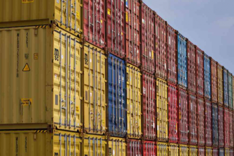 Brasil tem superávit comercial de US$ 6,1 bi em agosto, com queda de exportações nos EUA