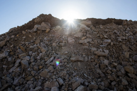 Minério de ferro sobe com apostas no alívio da tensão comercial entre EUA e China