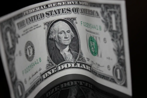 Dólar hoje tem leve alta com exterior em foco