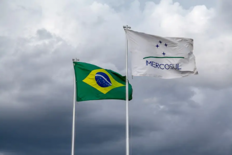 Pedido de vista adia votação de relatório sobre acordo Mercosul–União