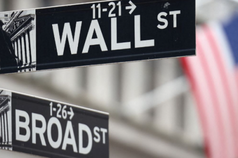 Wall Street abre em alta com moderação do petróleo e dados do PCE e PIB em segundo plano