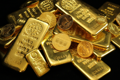 Ouro fecha em alta com acordo entre EUA e Irã aliviando pressões inflacionárias