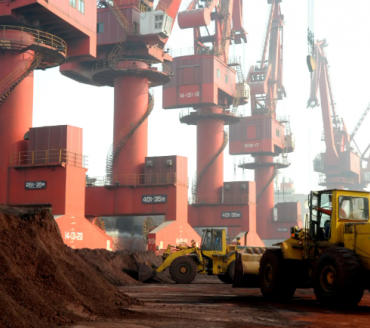 China pede que parceiros rejeitem tarifas após superávit recorde gerar tensões