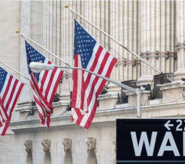 Wall Street avança 1% em meio a tratativas sobre o Estreito de Ormuz