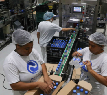 Faturamento da indústria cai 3,5% em agosto, informa CNI